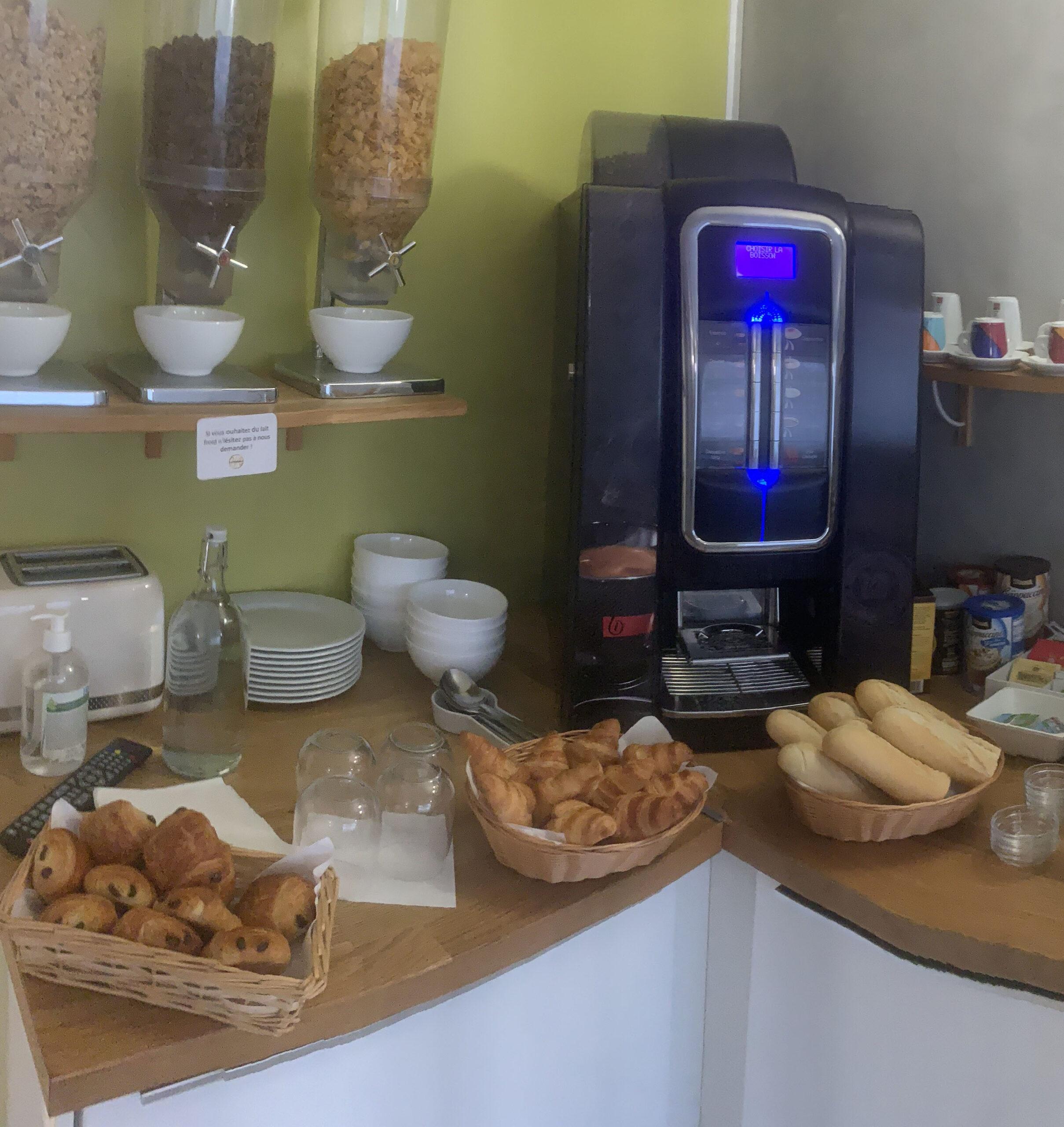 Buffet petit déjeuner Hôtel Abélia Montpellier