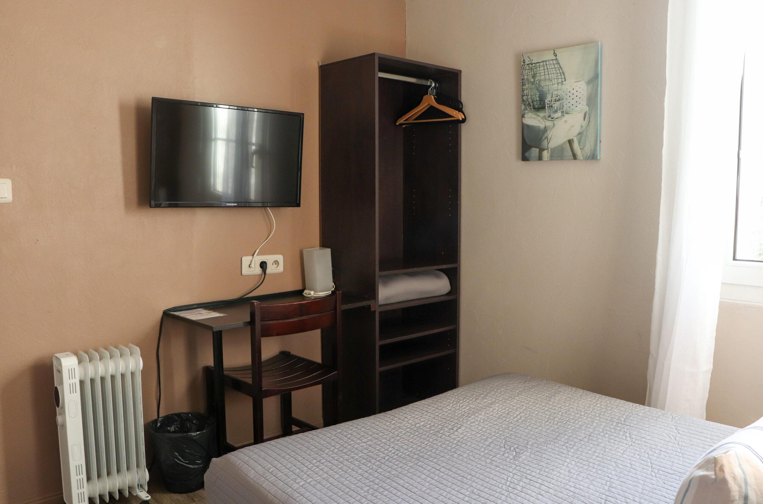 Chambre Standard Plus Bureau 2