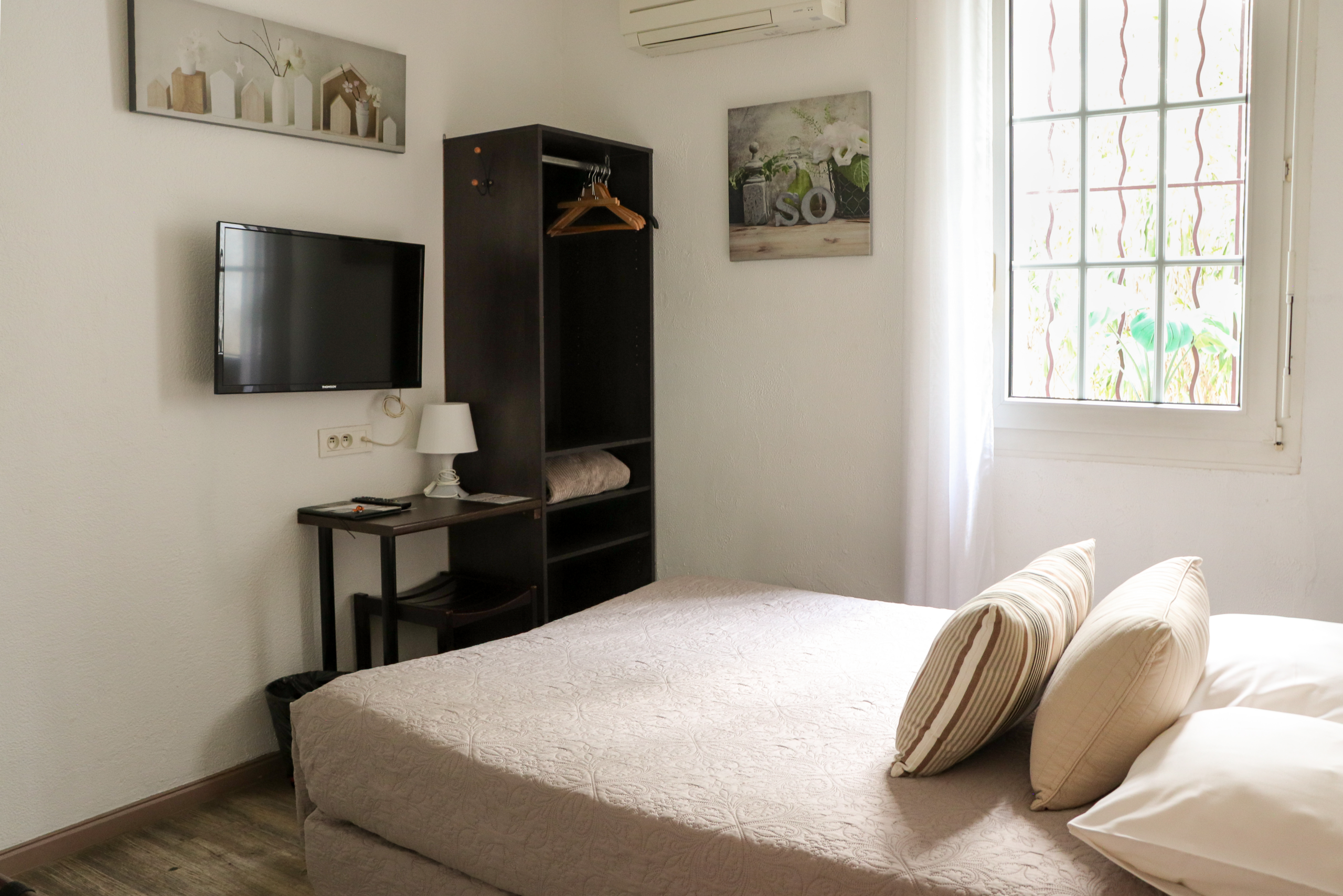 Chambre Standard Bureau 2